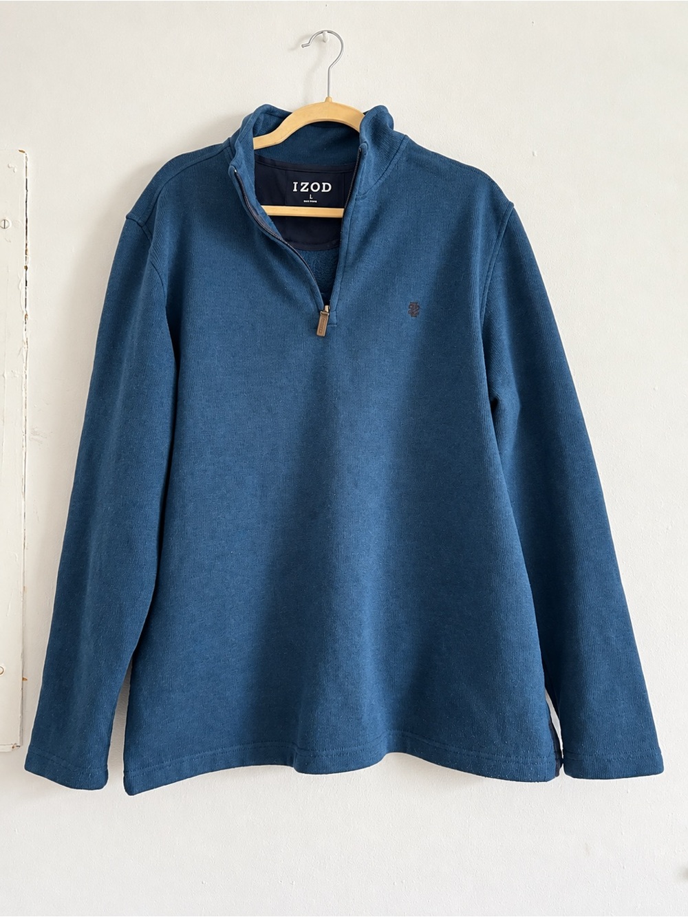 IZOD Men’s Fall Pullover sweater Size L